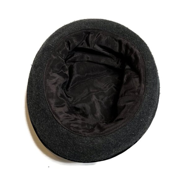 Womens Cloche Hat Black Fitted Lined Head Band Bow OS‎ - Picture 7 of 7